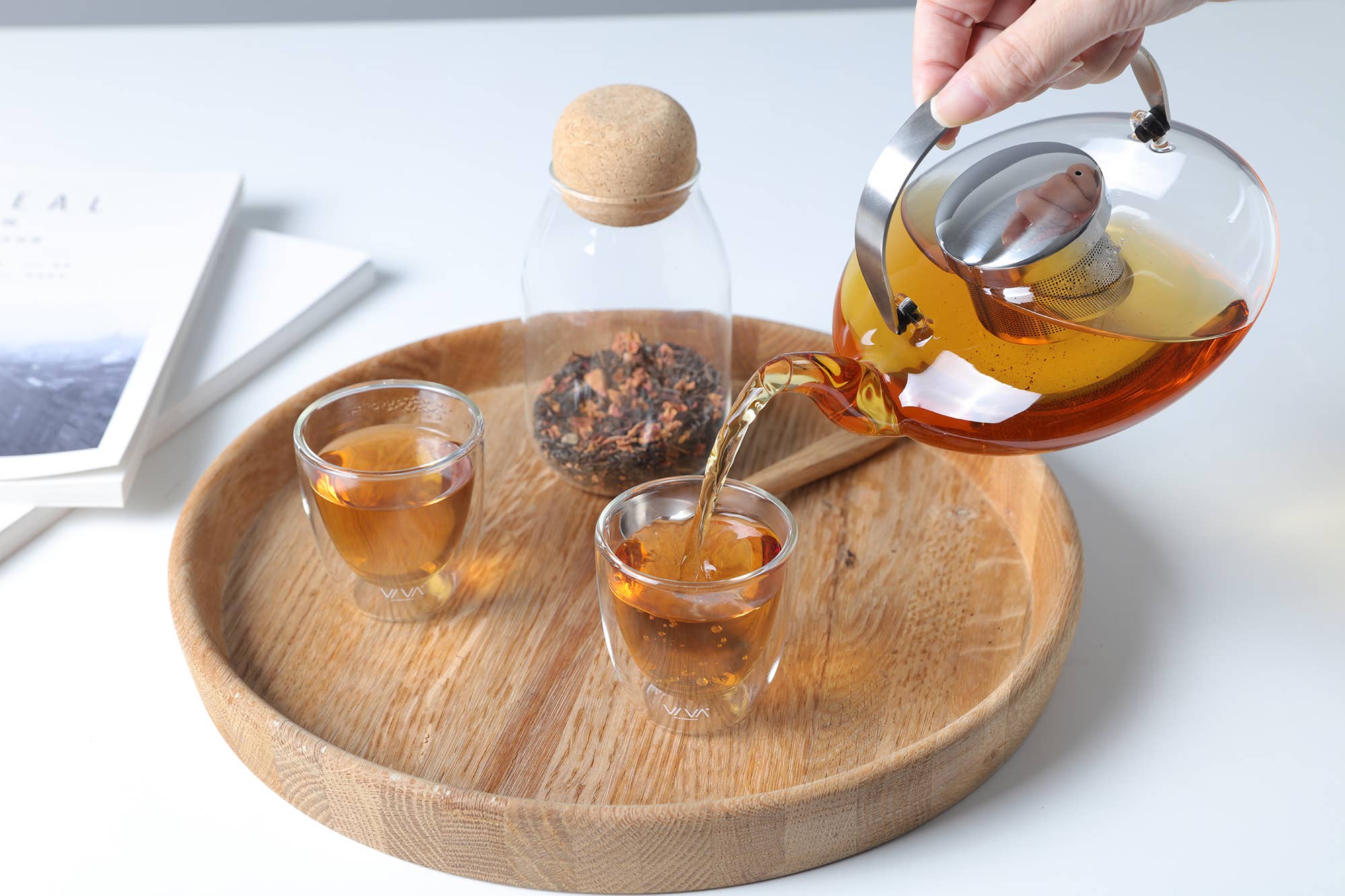 Infusion™ Glass Low Profile Teapot w/ Infuser - 18oz / 0.55L