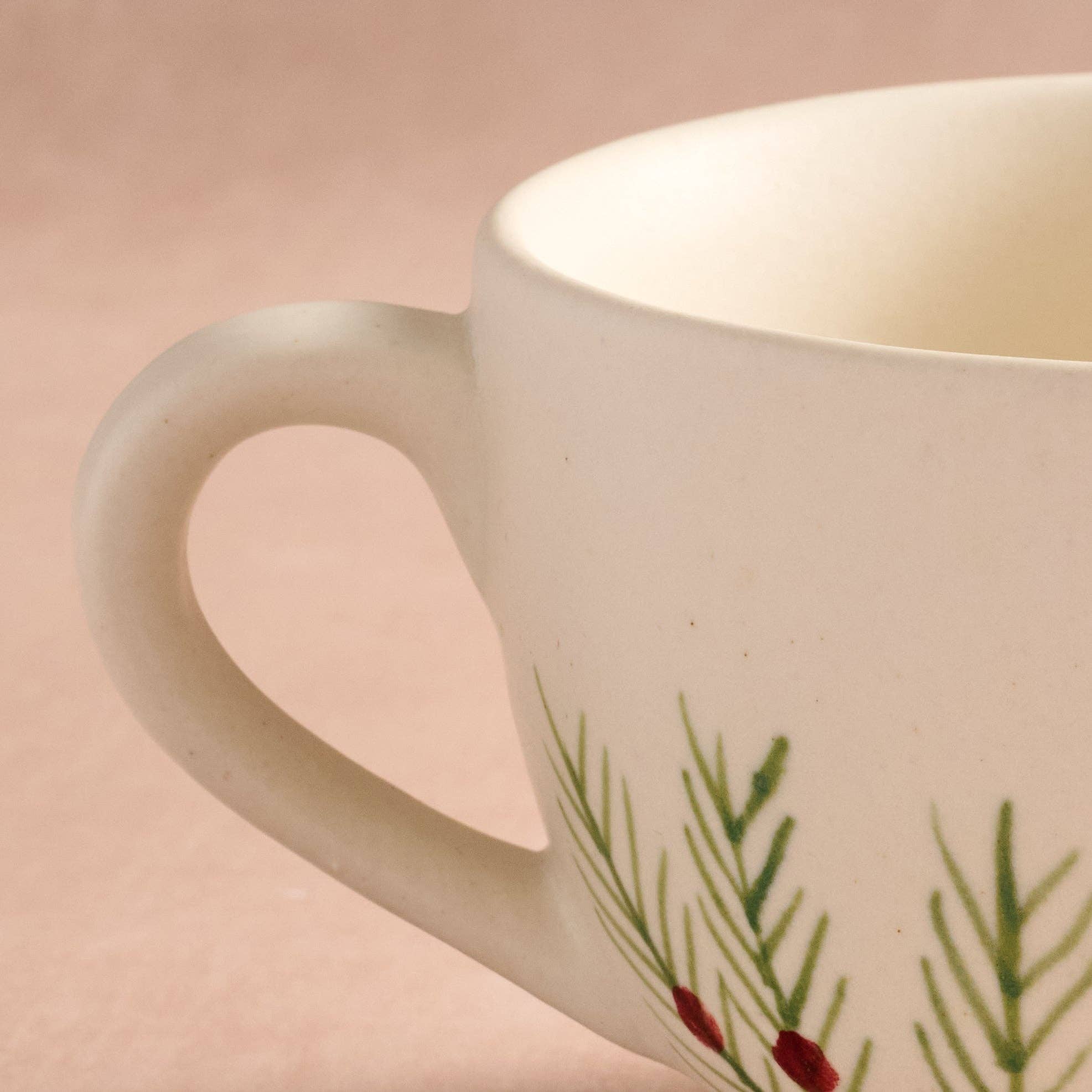 Sardee Holly Oversized Ceramic Mug