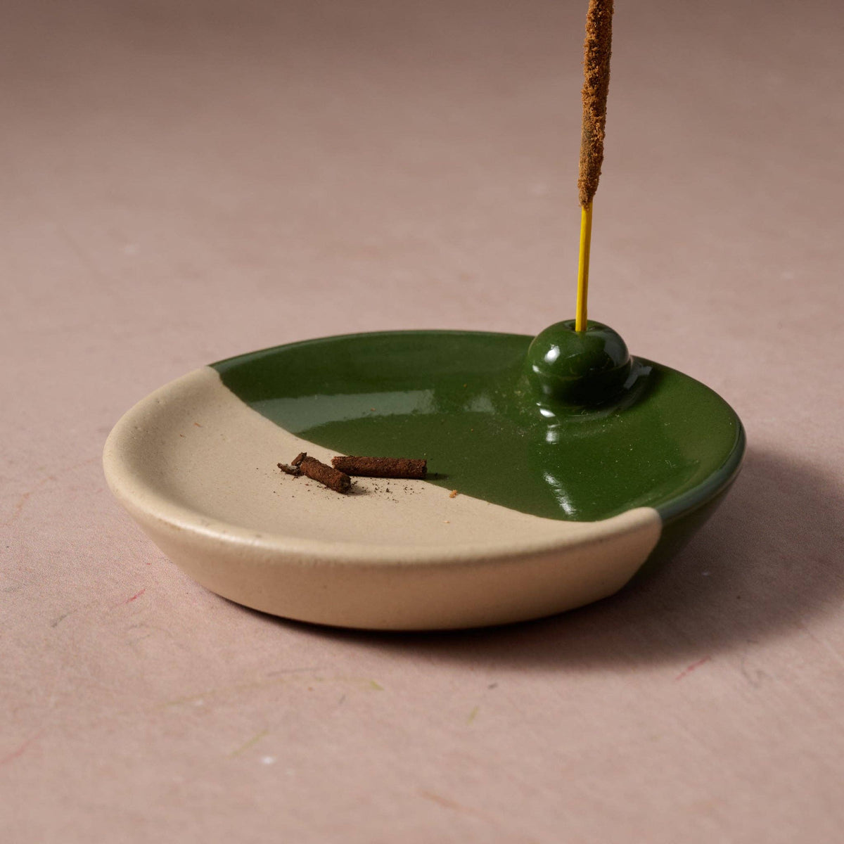 Dui Two Tone Incense Holder